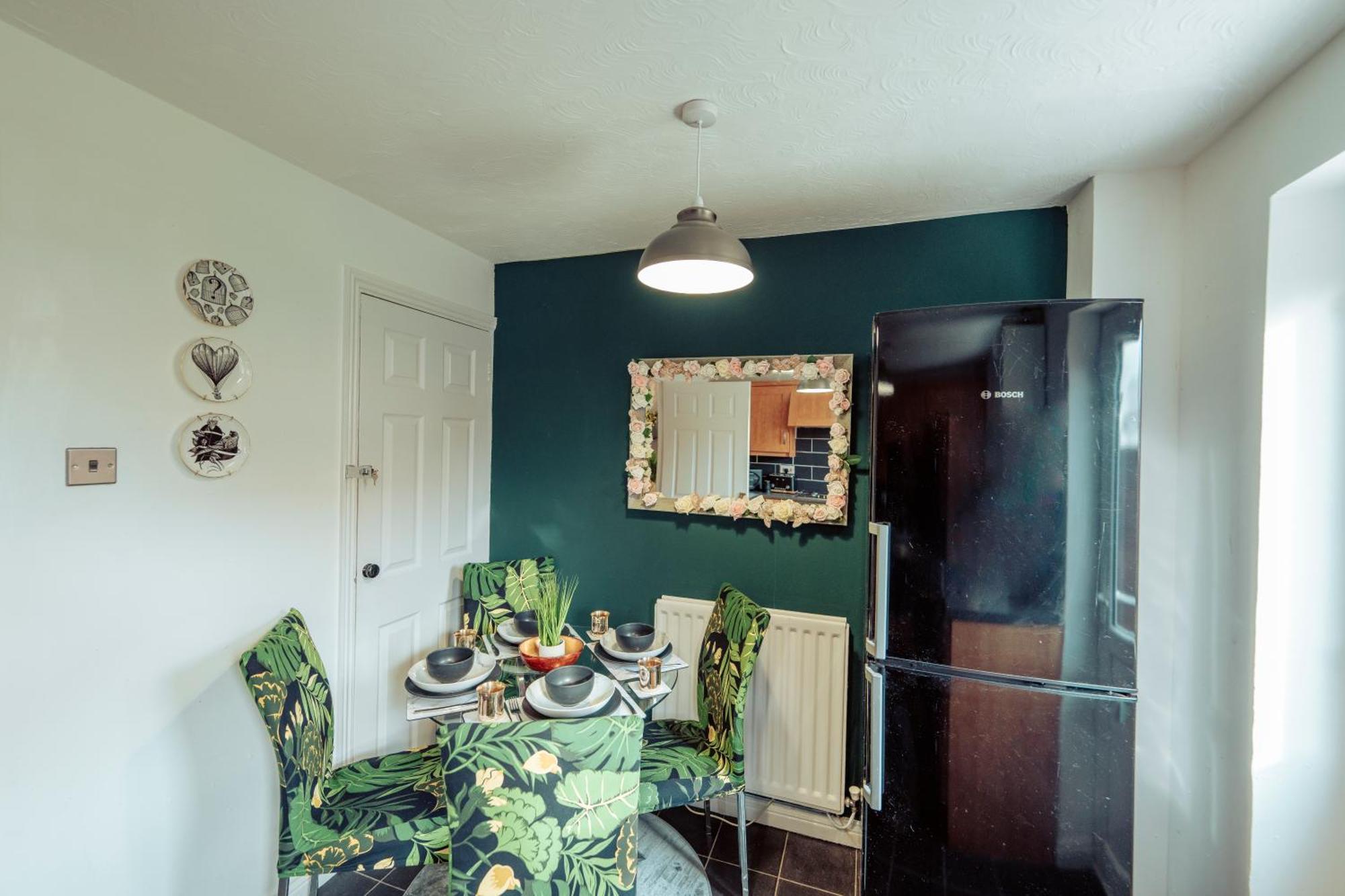 2 Bedroom Peaceful Home, Colchester Mile End Exterior foto